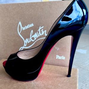 Christian Louboutin Lady Pumps